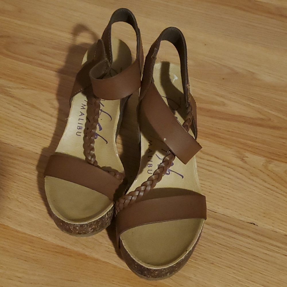 Brown wedges